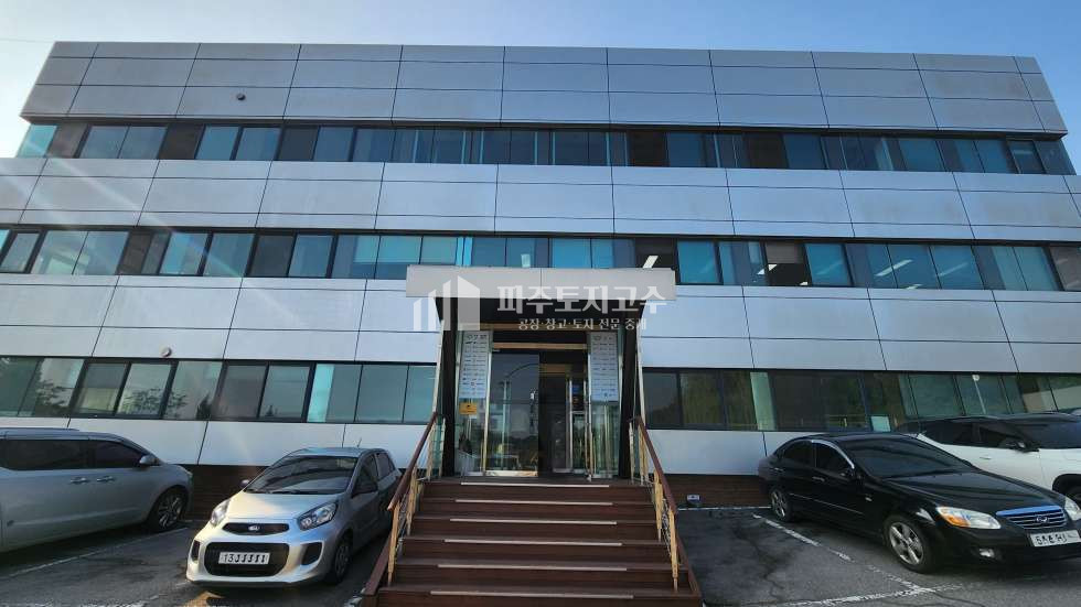 경기 파주시 파주읍 파주리 파주읍 물류센터,사옥 842평 임대 층고10 도크 4단랙 사무동 월세 매물번호 10481 사진 3