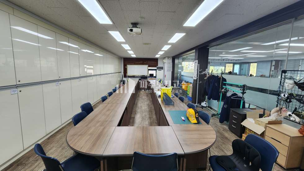 경기 파주시 파주읍 파주리 파주읍 물류센터,사옥 842평 임대 층고10 도크 4단랙 사무동 월세 매물번호 10481 사진 17