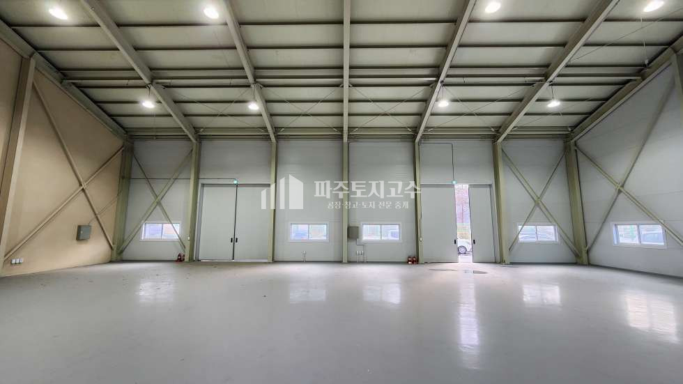 경기 파주시 조리읍 대원리 대원리 창고시설 113평 층고8 하수직관 40피트 월세 매물번호 10204 사진 4