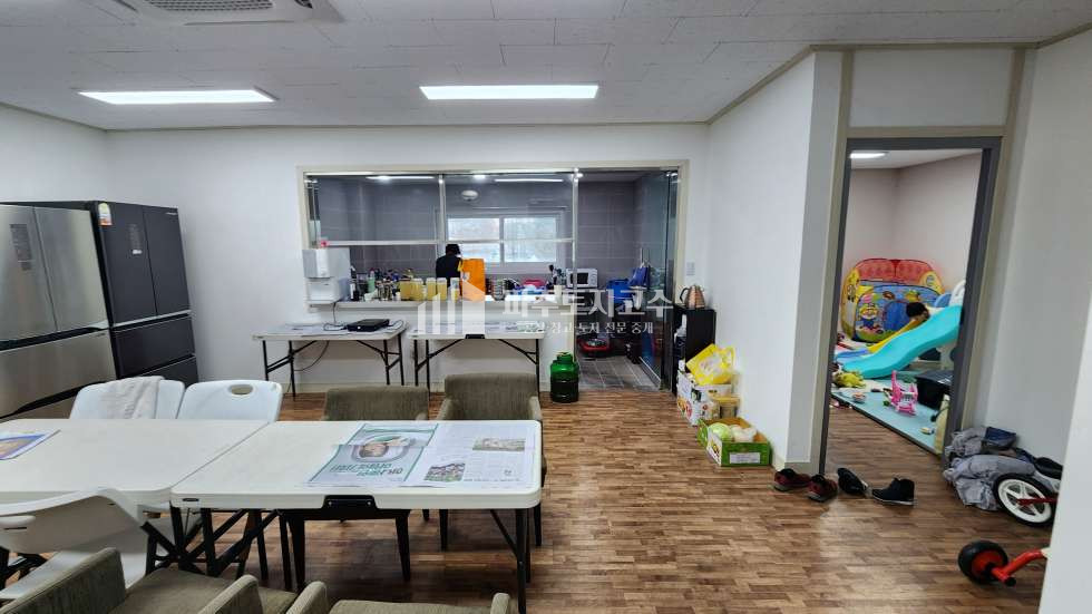 경기 파주시 탄현면 갈현리 갈현리 공장 400평 층고11 2층사무실 전차종 하수직관 단독마당 매매 매물번호 10170 사진 17