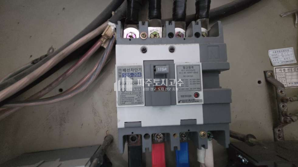 경기 파주시 검산동 검산동 산업존 공장 198평 +가설천막 전력100kw 층고7.5 민원무 대형차 매매 매물번호 11222 사진 13
