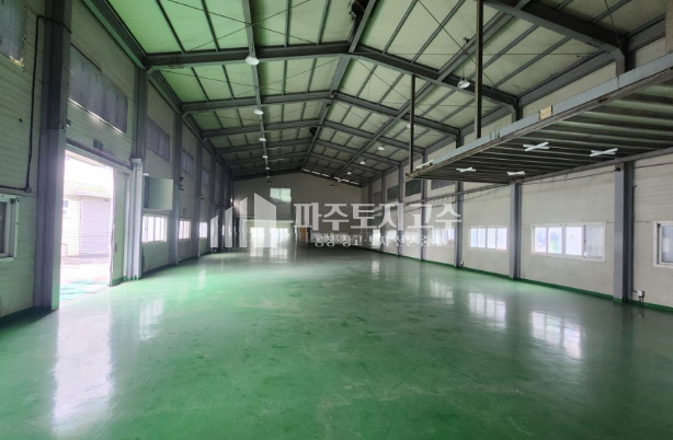경기 파주시 조리읍 장곡리 1,2,3동 장곡리 공장 468평 전력350kw 사무동 층고7 대형차 단독마당 민원무 매매 매물번호 11372 사진 5