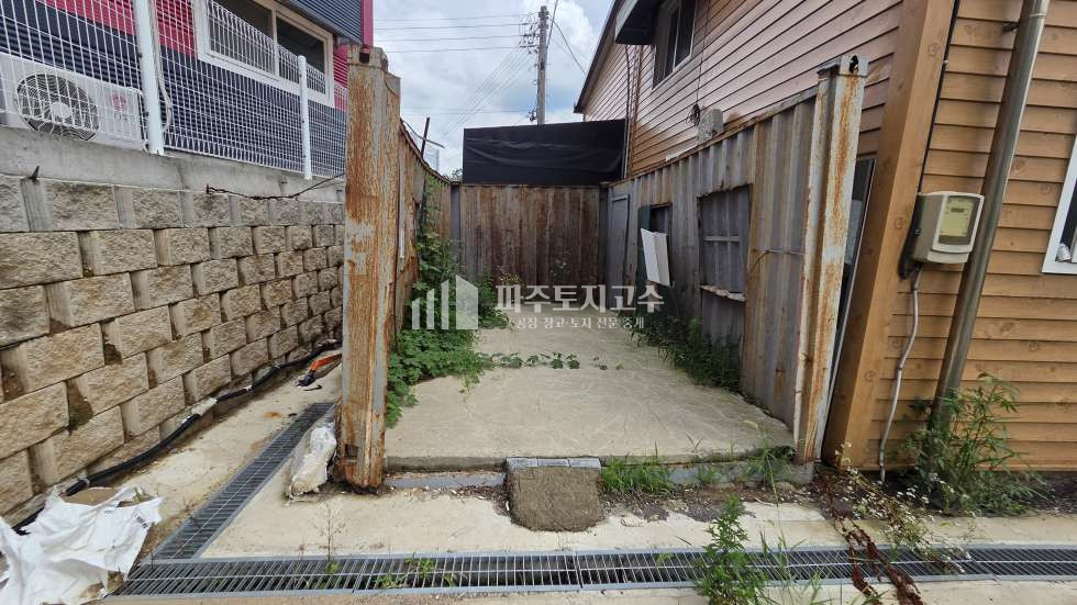경기 파주시 월롱면 덕은리 덕은리 2종제조 57평+가설20평 전력30kw 층고6.4 대형차 단독마당 민원무 매매 매물번호 11364 사진 5