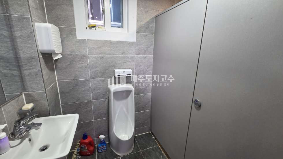 경기 파주시 파주읍 백석리 백석리 창고 50평 층고8 40피트 단독마당 민원무 월세 매물번호 11360 사진 9