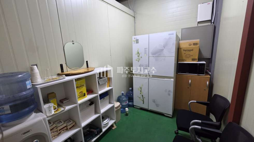 경기 파주시 월롱면 덕은리 1,2동 덕은리 창고 54평 2동 내부사무실 층고9 대형차 민원무 월세 매물번호 11254 사진 10