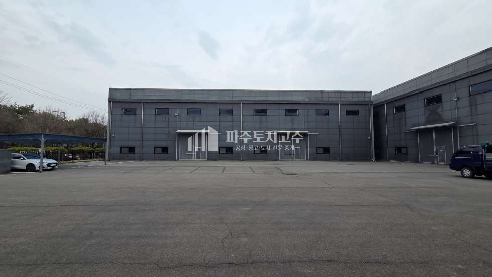 경기 파주시 조리읍 오산리 4,5동 오산리 공장 430평 층고11 내부사무실 40피트 민원무 월세 매물번호 11247 사진 3