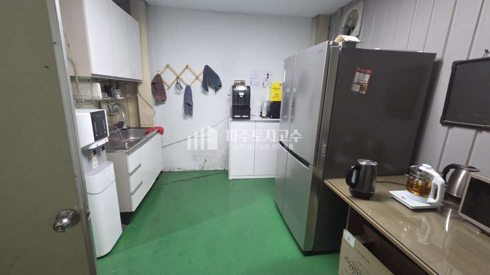 공장 1층 2324평