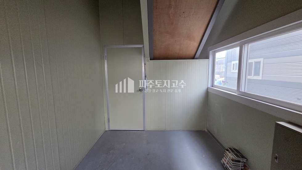경기 파주시 월롱면 도내리 월롱면 2종제조 120평 층고8 내부사무실 대형차 민원없음 월세 매물번호 11200 사진 18