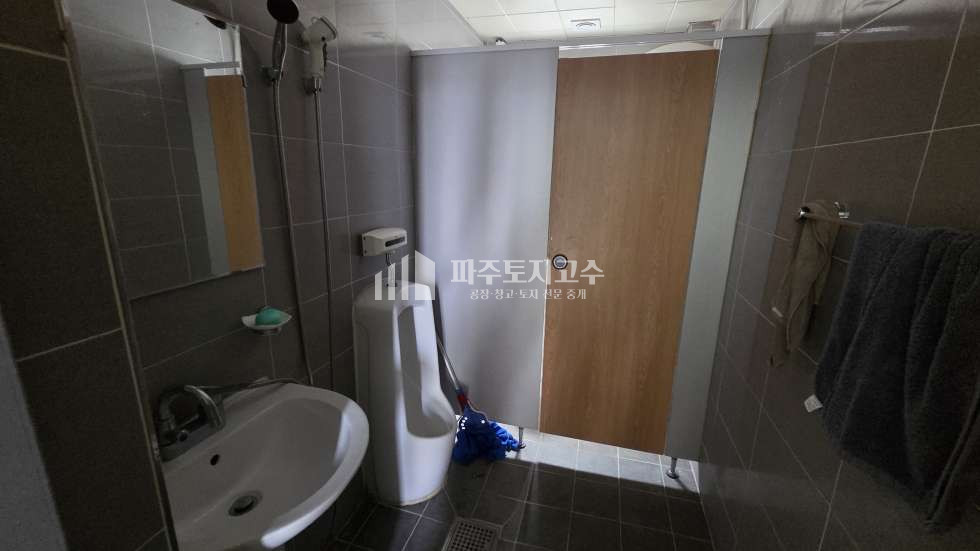 경기 파주시 월롱면 도내리 월롱면 2종제조 120평 층고8 내부사무실 대형차 민원없음 월세 매물번호 11200 사진 29