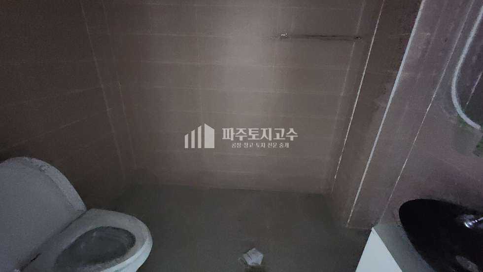 경기 파주시 연다산동 가,나동 연다산동 신축 창고 56평 2동 층고7.4 40피트 넓은마당 월세 매물번호 10393 사진 8