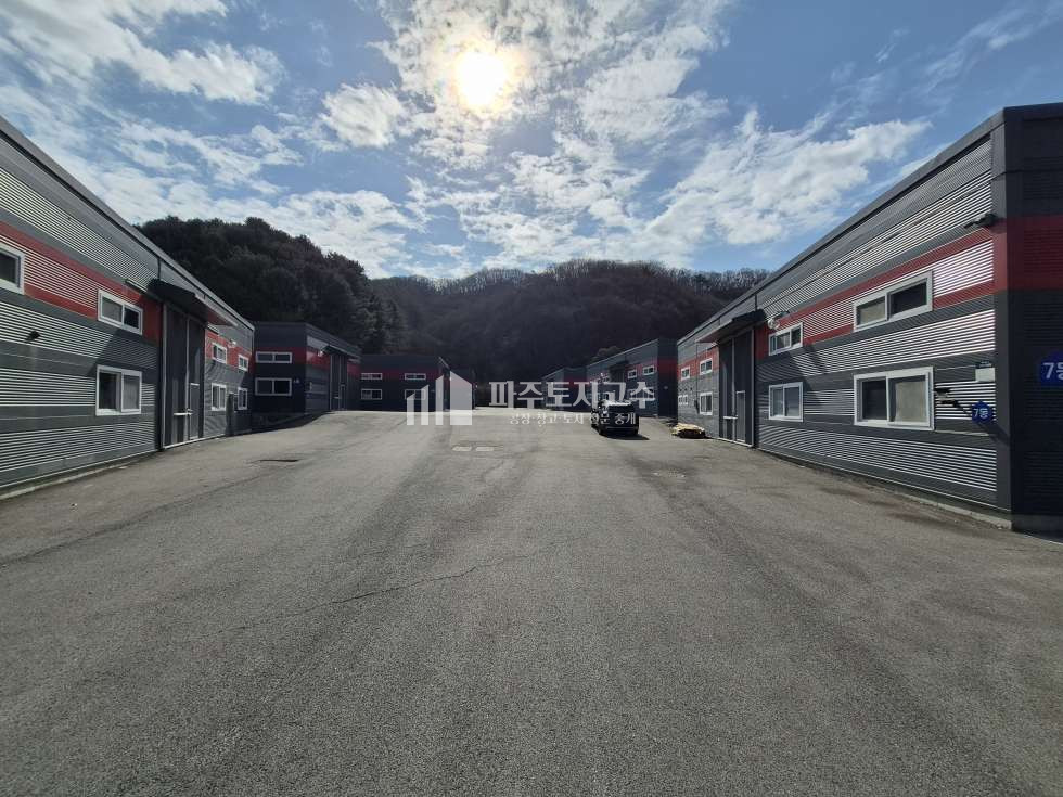 경기 파주시 법원읍 갈곡리 1,2,3,4,5,6동 갈곡리 공장 457평 층고5.5 단독마당 40피트 민원무 월세 매물번호 11175 사진 5