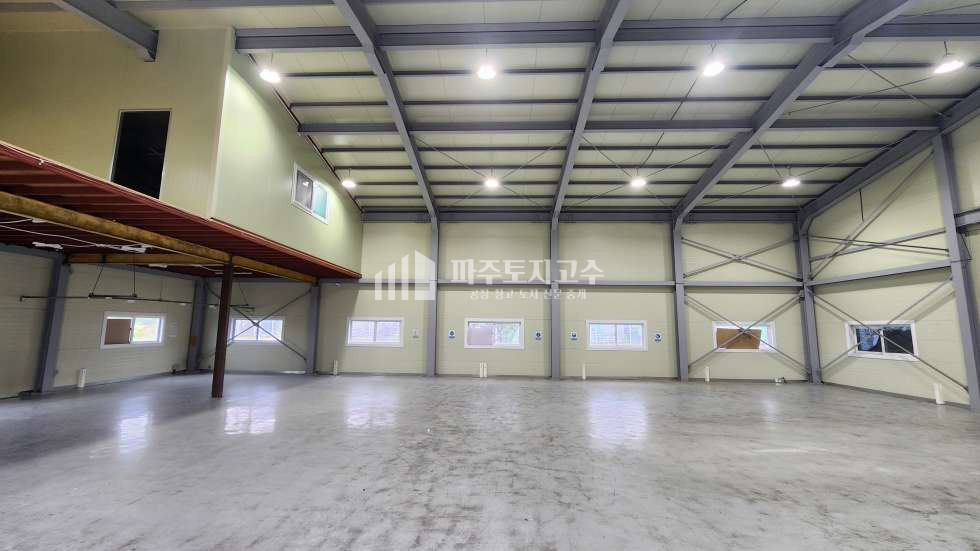 경기 파주시 파주읍 봉암리 봉암리 공장 200평+가설30평 2층사무실 전력65kw 층고8 40피트 단독마당 민원무 매매 매물번호 11006 사진 5