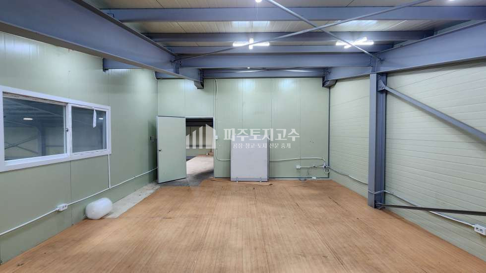 경기 파주시 파주읍 봉암리 봉암리 공장 200평+가설30평 2층사무실 전력65kw 층고8 40피트 단독마당 민원무 매매 매물번호 11006 사진 12