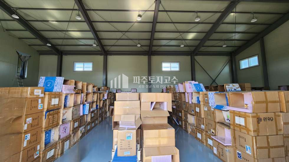 경기 파주시 파주읍 봉암리 파주역 산업단지 공장 114평 층고8 내부사무실.숙소 전력30kw 단독마당 40피트 월세 매물번호 10977 사진 8