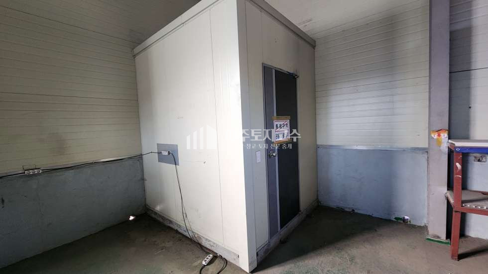 경기 파주시 파주읍 봉암리 봉암리 2종제조 150평 토지808평 매매 전력45kw 층고5 40피트 민원무 매매 매물번호 10633 사진 10