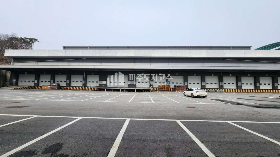 경기 파주시 월롱면 덕은리 덕은리 초대형 창고 3385평 매매 층고11 전력400kw 매매 매물번호 10247 사진 10