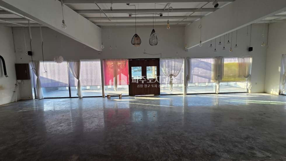 경기 파주시 탄현면 낙하리 낙하리 2차선변 상가 36평 무권리 까페 음식점 소매점 사무실 월세 매물번호 10990 사진 7