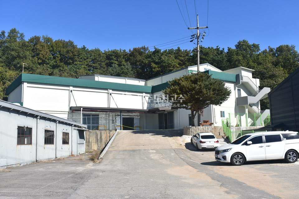 경기 파주시 맥금동 맥금동 공장 484평 해썹 하수직관 280kw 사무실.숙소 대형차 단독마당 민원무 월세 매물번호 11531 사진 1